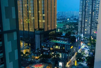 Zweizimmerapartment mit Balkon — Nest365 - Landmark 81 Area Vinhomes Central Park